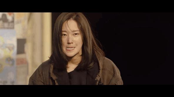 千万不要接来自过去的电话，女主救活了爸爸，但恶魔杀手也跟来了