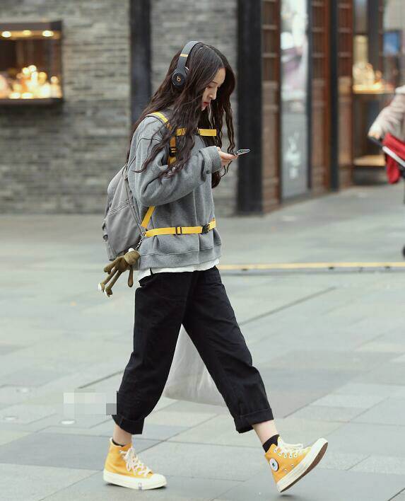 匡威帆布鞋高帮厚底女拉链,匡威黑色高帮帆布鞋怎么样搭配