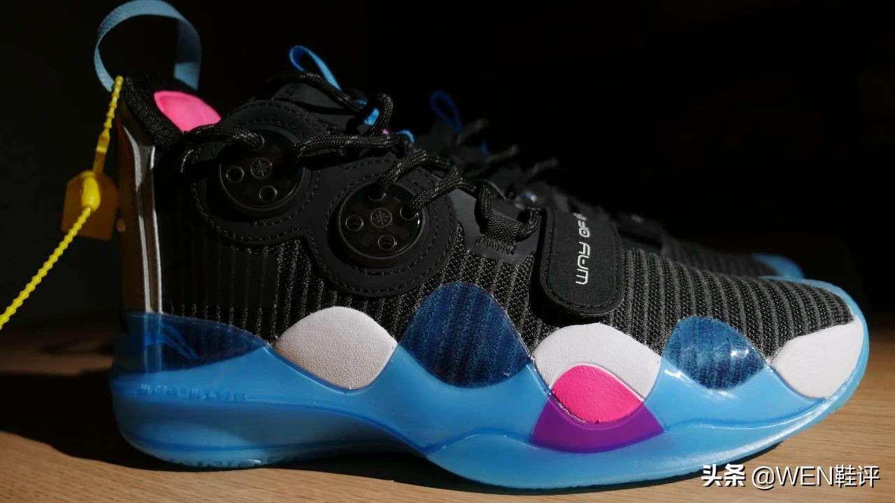 李宁韦德全城8,李宁三千的鞋