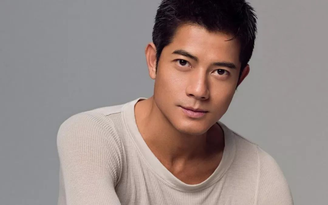 张国荣是香港最有魅力的十大红人,最有气质香港帅哥