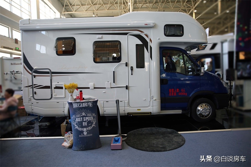 依维柯8at房车驾驶体验,最便宜依维柯8at房车