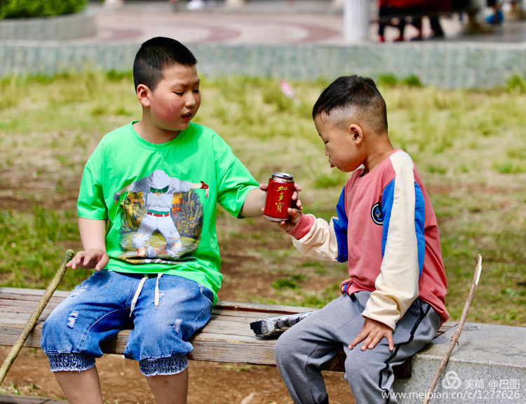 金色童年8张图片,金色的童年相片