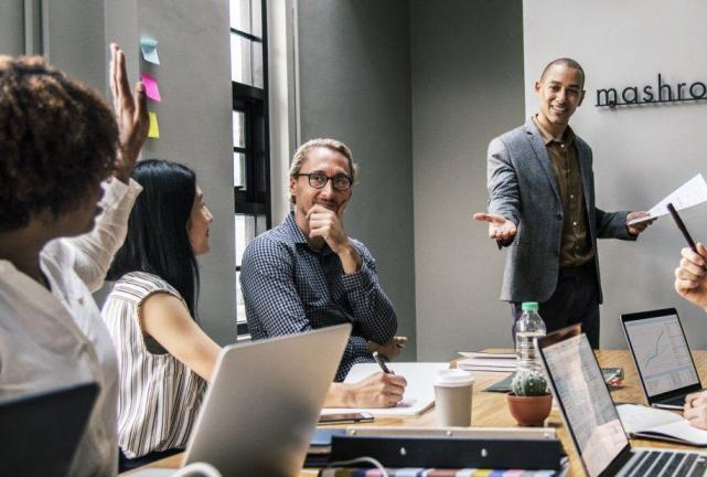 被领导恶意灌酒，聪明人会回应这三句客套话，不会得罪人