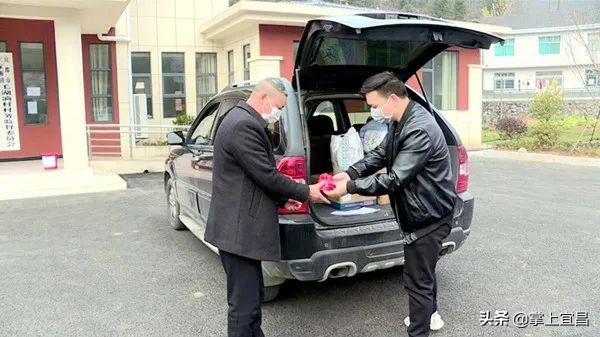 宜昌江边志愿者,你好我是哈尔滨志愿者完整版