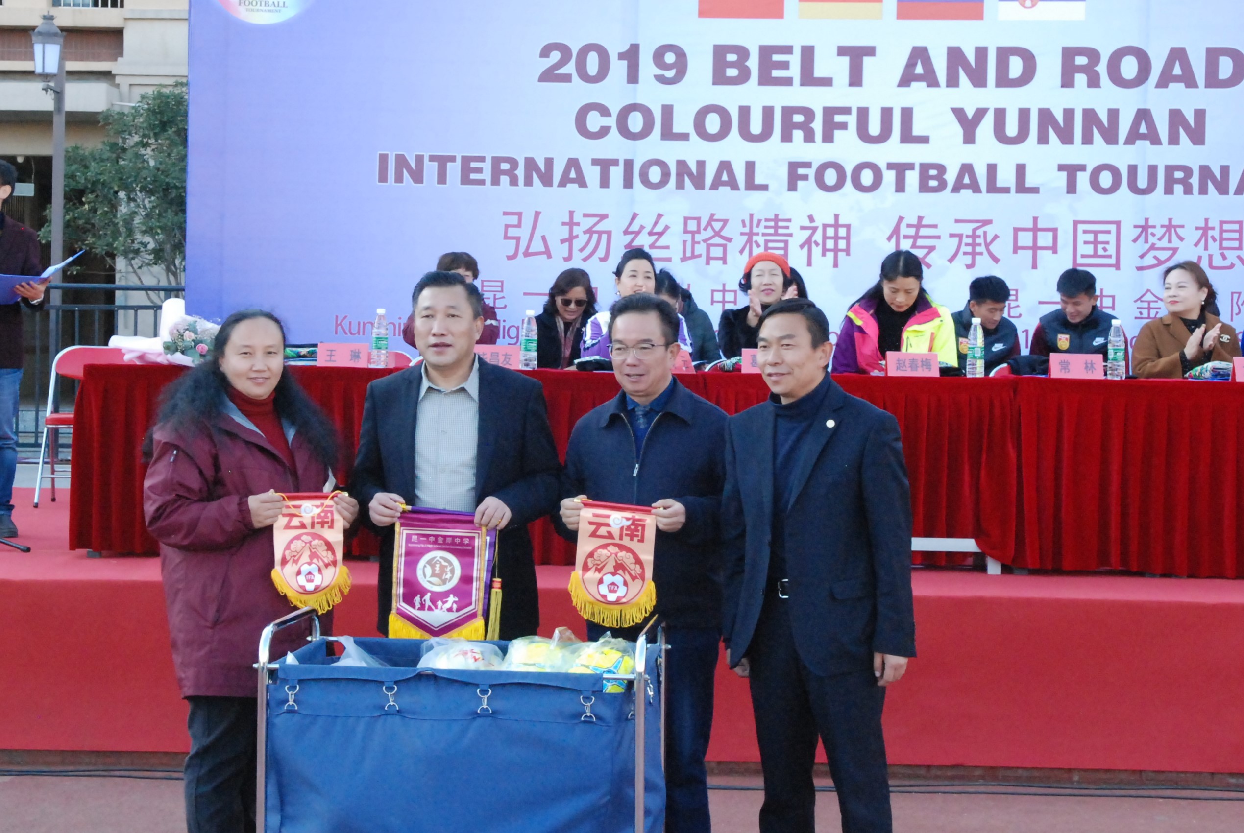 世界顶级足球俱乐部教练,世界顶尖足球教练