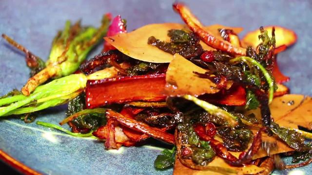 炸辣椒油怎么炸不那么辣,为什么炸出来的辣椒油是苦的