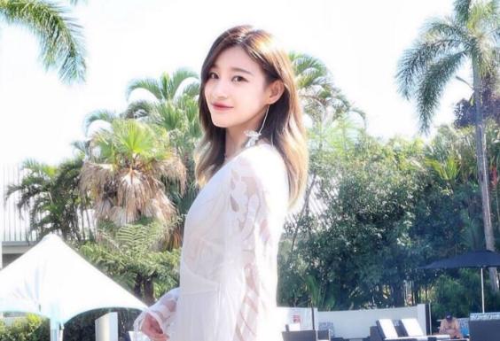 体育圈最美女主持人,体育美女主持人照片