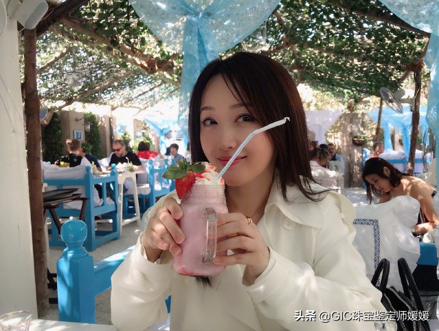 杨钰莹钻石戒指,杨钰莹戒指照片