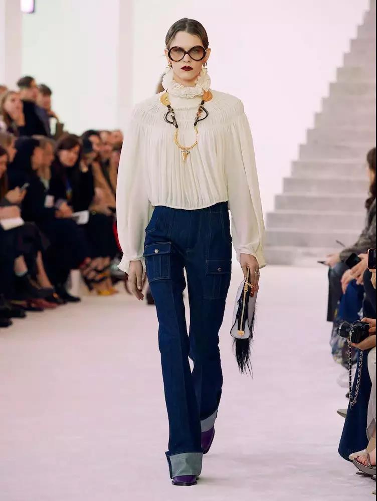 女性买衣服的诀窍是什么,女生购买衣服时有哪些购买准则