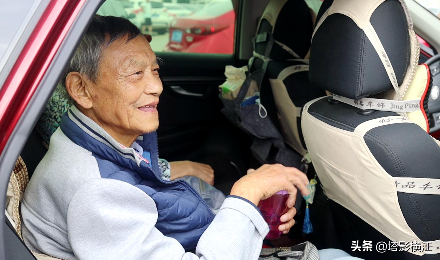 月是故乡明向我们展现了什么,月是故乡明游子思完整版