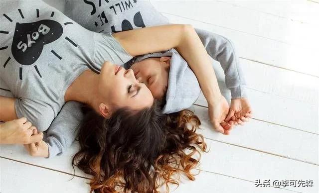 怎么让孩子学会自己独立玩耍,如何让孩子学会自己玩