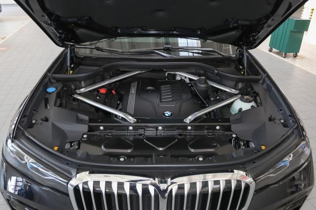 奔驰gls各代车型,奔驰gls的劲敌