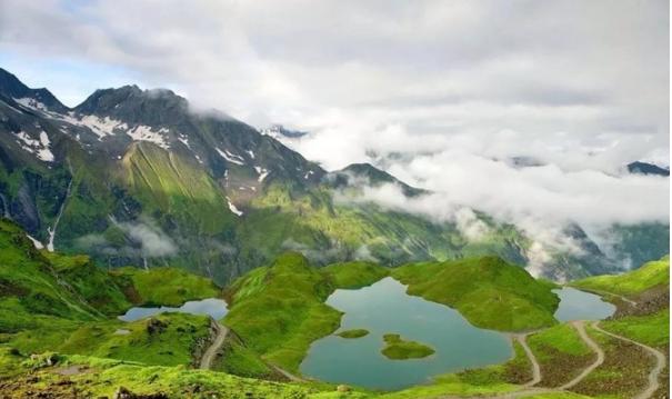 西藏神秘的地方,隐藏的莲花
