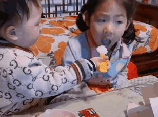 你不知道生孩子有多么疼吗,根本不知道生孩子的意义是什么