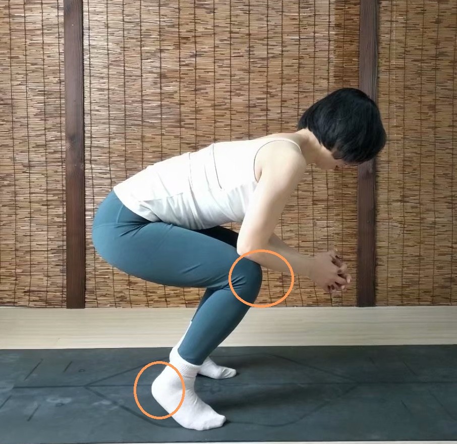 平时不经意的动作习惯让你的膝关节咔咔响和疼,生活中需这样保护