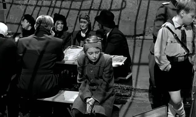 柏林苍穹之下,柏林墙之墙