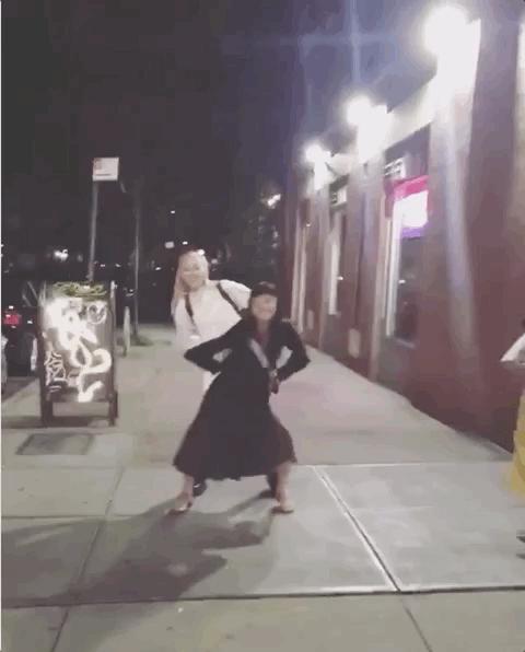 楂樹釜瀛愭儏渚ｆ挒鑹茬郴绌挎惌,鎾炶～鍑犵巼鏋佷綆鎯呬荆绌挎惌蹇冩満璧锋潵