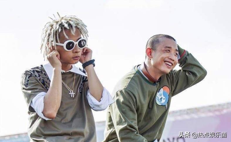 披荆斩棘的哥哥gai和陈小春哪一期,披荆斩棘的哥哥gai跟谁一起入场