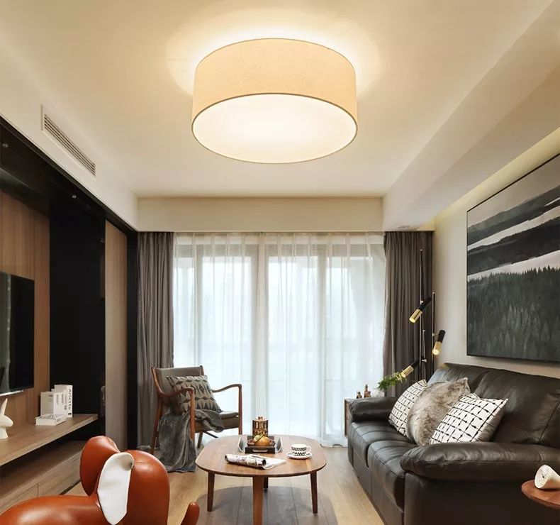 最新潮的吸顶灯,什么款式的吸顶灯好看又亮耐用