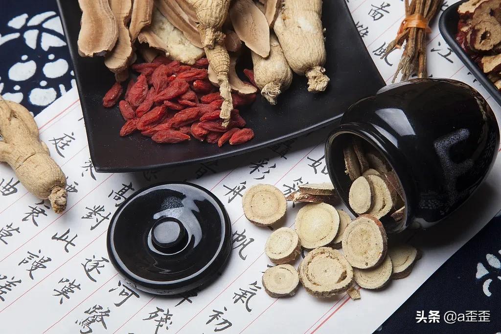 中药做成颗粒冲剂与煎的哪个好,颗粒药和代煎药哪个效果好