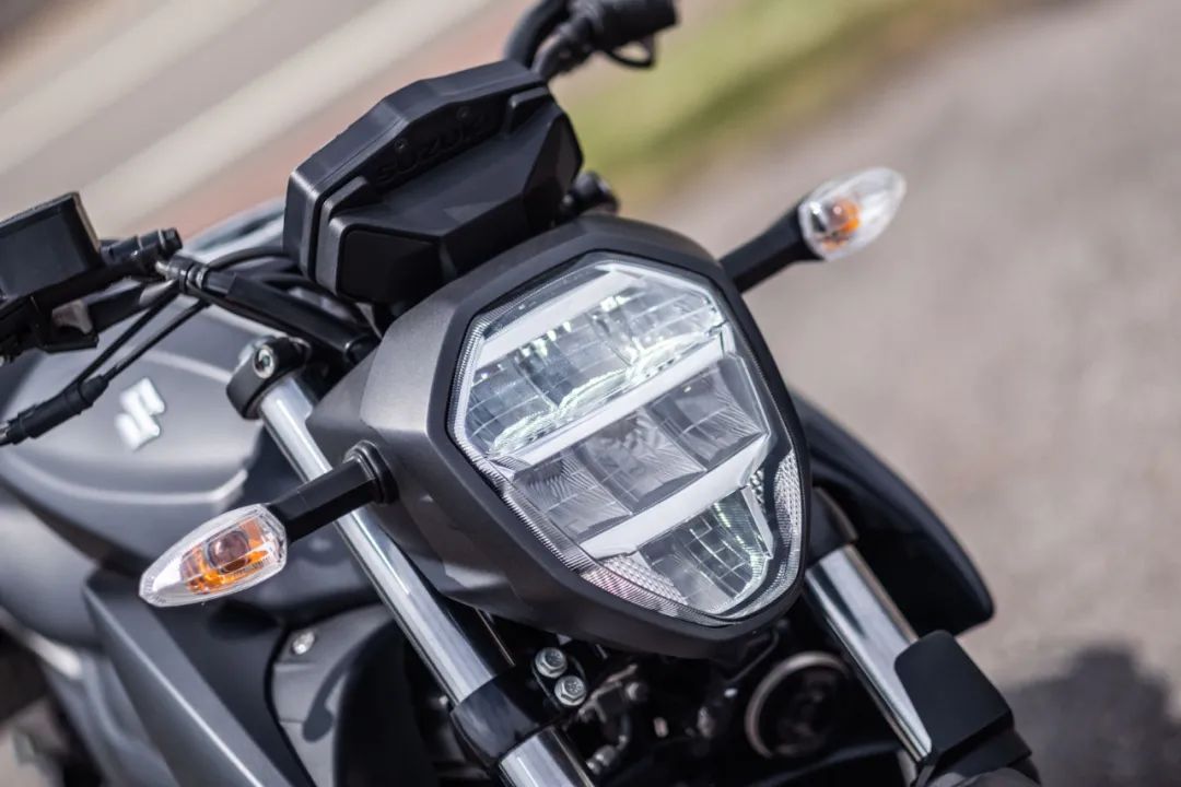 2020款全新铃木gixxer250sf,铃木gixxer250-sf