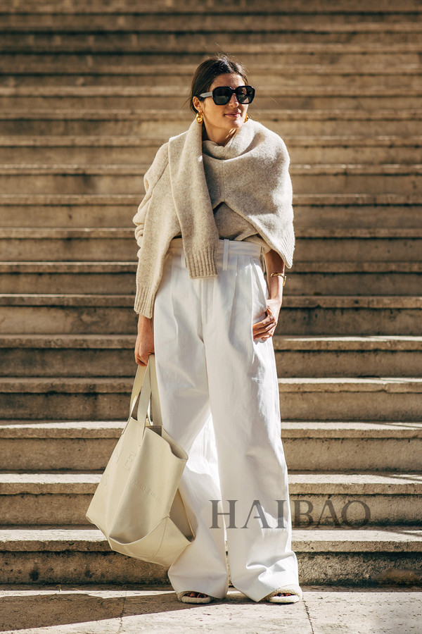 冬季毛衣如何叠穿显高级,宽松毛衣叠穿搭配