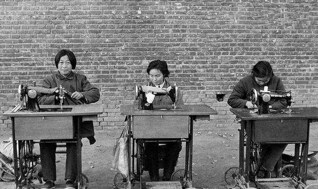 80年代有钱人摩托车,80年代的摩的牌子和价钱