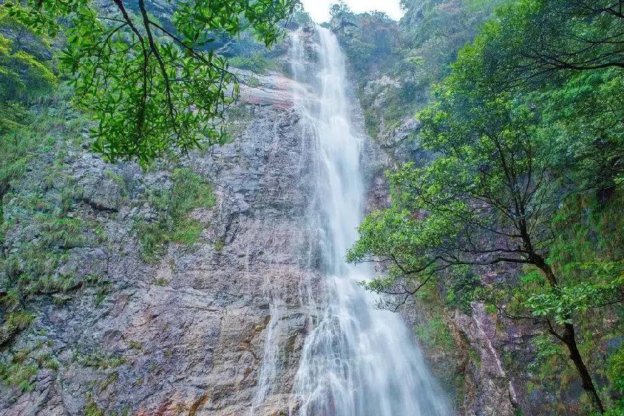 九州驿站英德天门沟树屋住宿价格,清远天门沟九州驿站