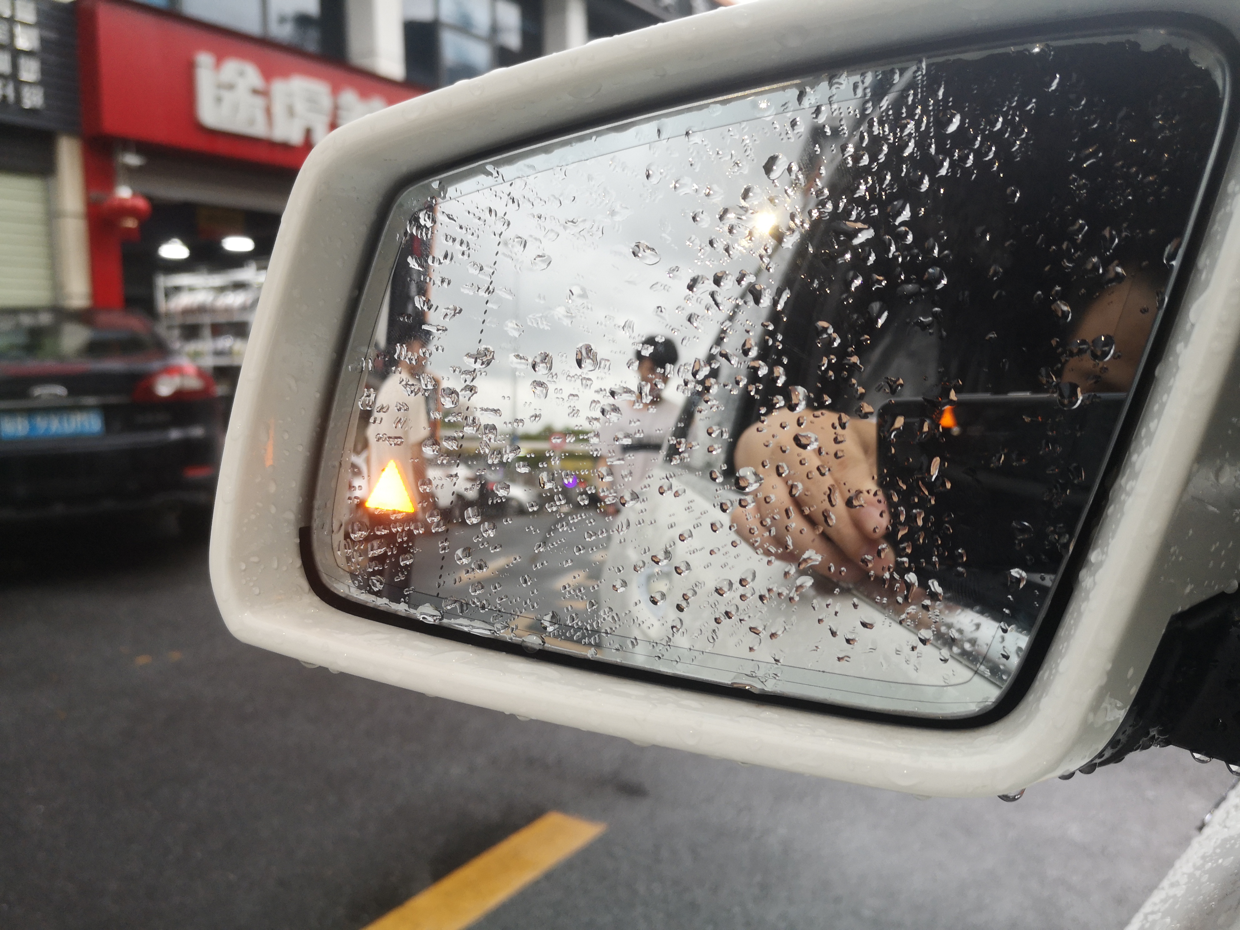 奔驰glk300音响改柏林之声多少钱,奔驰glk300改哈曼卡顿