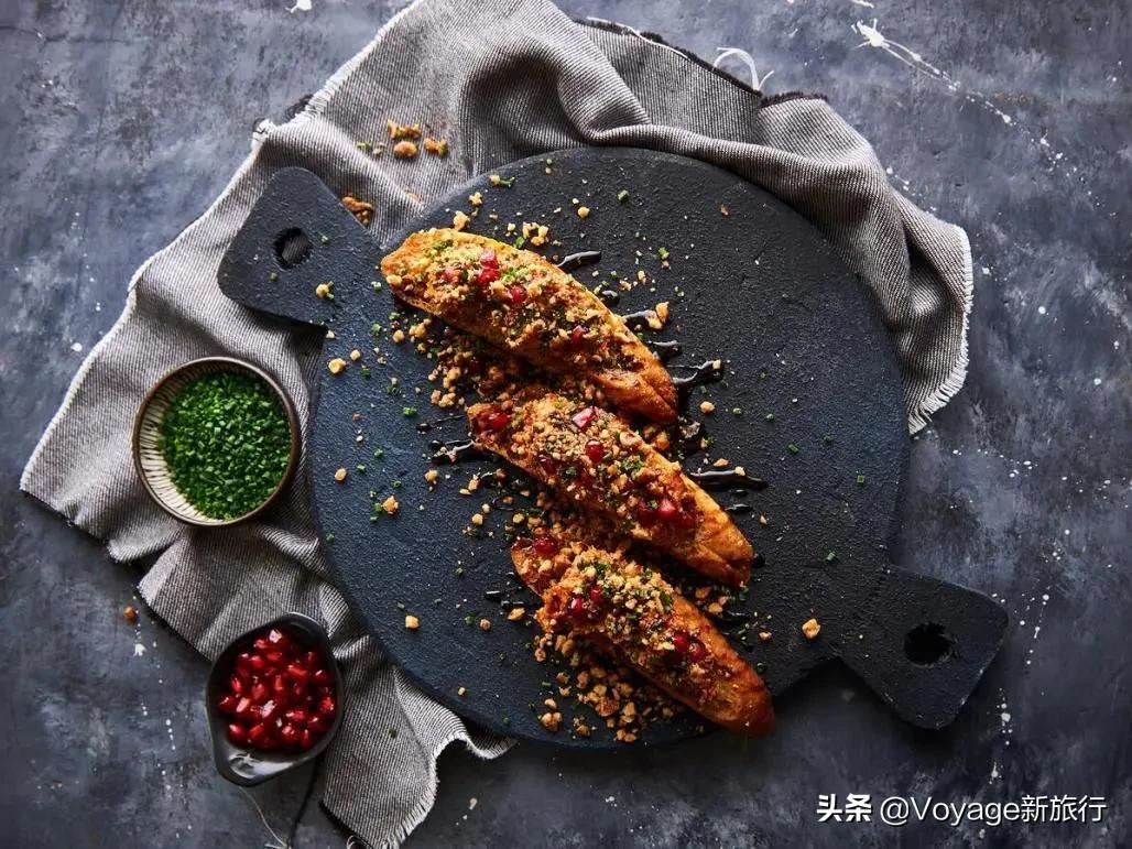 不可多得的扎哈遗作，这家最新开幕的未来感酒店，仿佛睡在酷炫的太空飞船里！