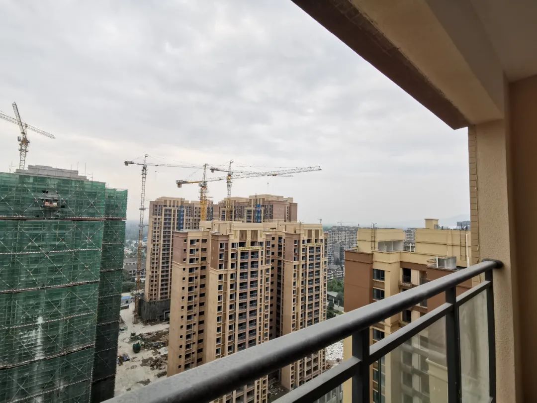 都江堰近10年房价变化,都江堰最大在售带花园的房子