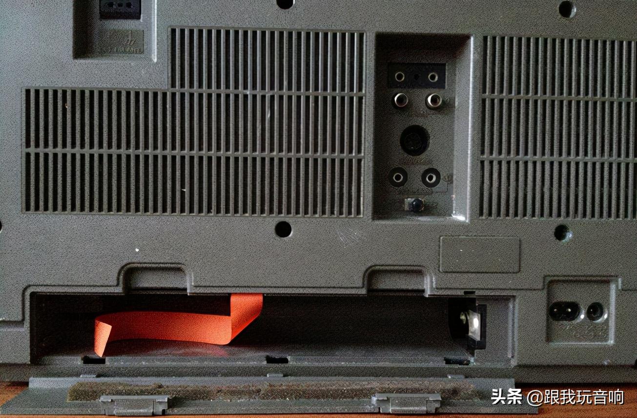 日立收音机2200,日立双卡录音机