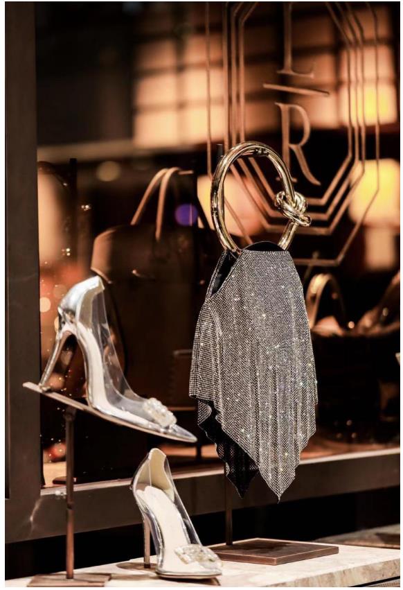 欧洲同价LARUTADEVIA醉美国际鞋履集合店