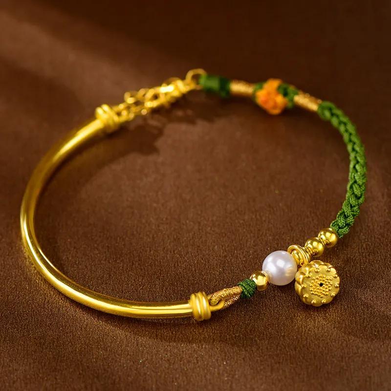 如何挑选适合自己气质的镯型,25岁适合什么样的镯型