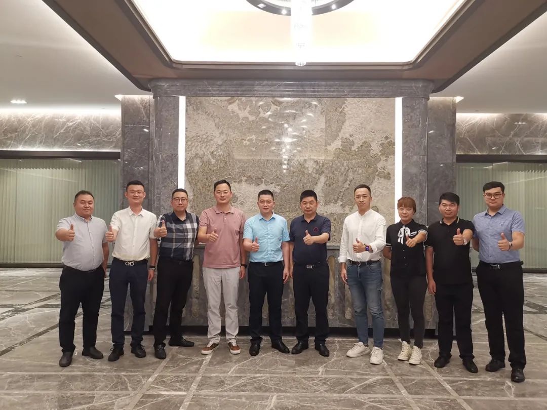 华美立家强强合作,华美立家周年庆超级盛典