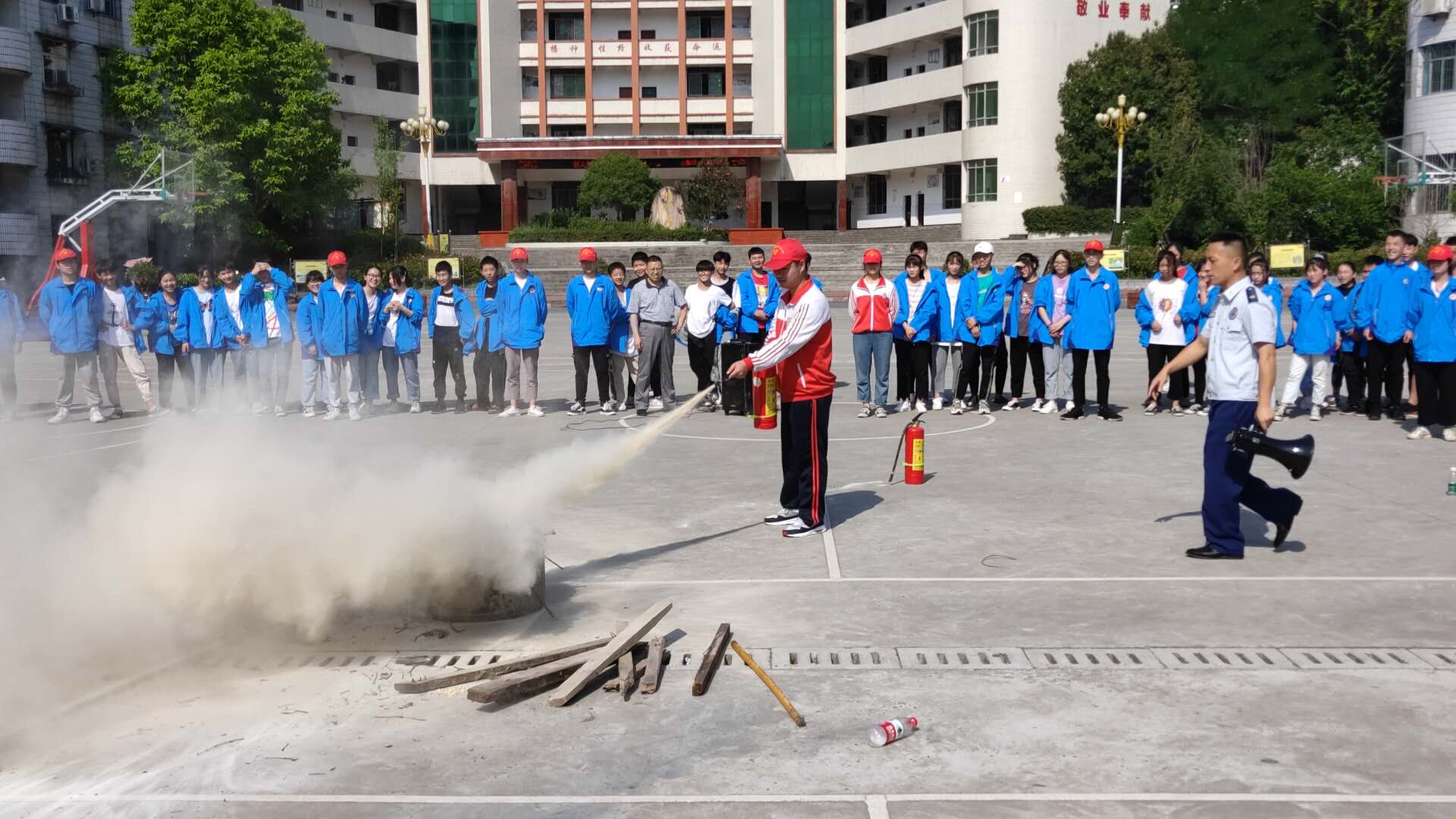 马鞍中学消防演练,马鞍中学校园消防