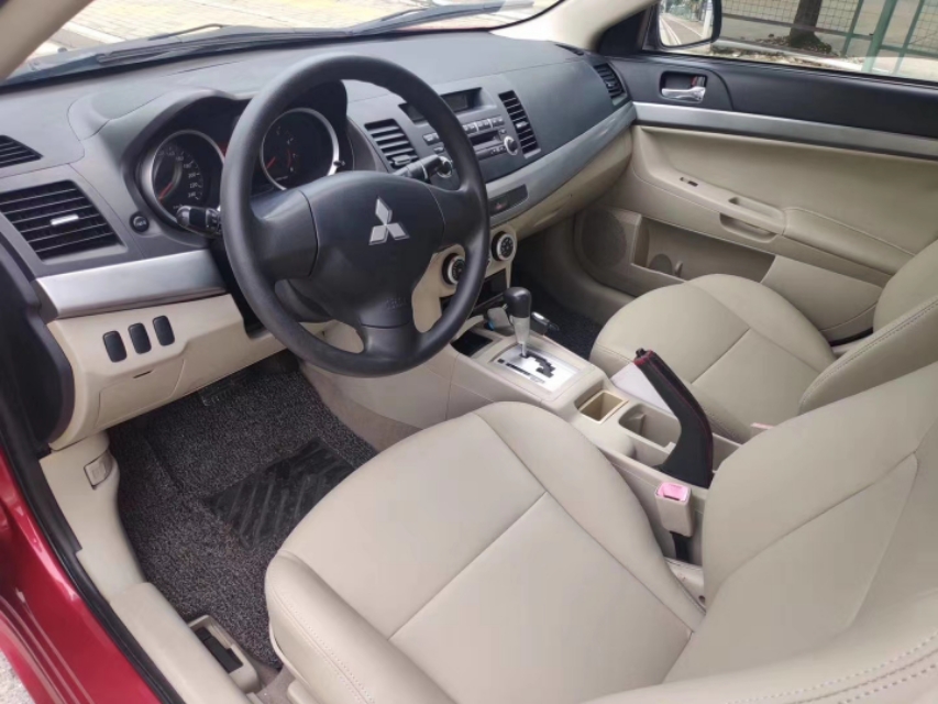 新到货三菱翼神,三菱翼神2011年1月上牌1.8l自动挡