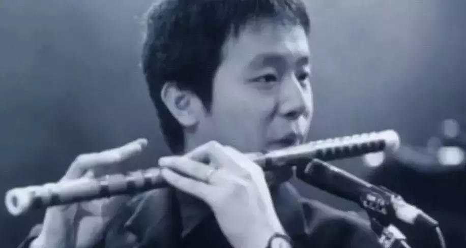 窦唯微博窦靖童,窦唯现身窦靖童的音乐会