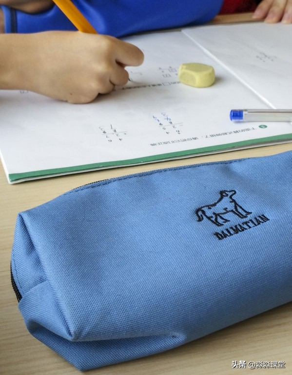 小学一年级下册数学解决问题试题,小学一年级数学第六单元解决问题