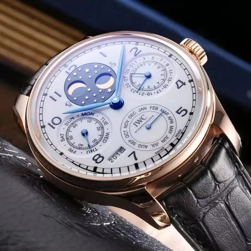 一年的工资买劳力士值得吗,多少收入的人适合买劳力士