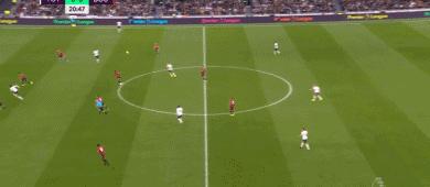 孙兴慜再现世界级停球:把55米长传吸在脚下,连停带传让对手懵了