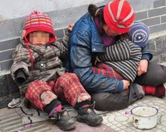 “19岁，她在暗网被30万欧元拍卖”