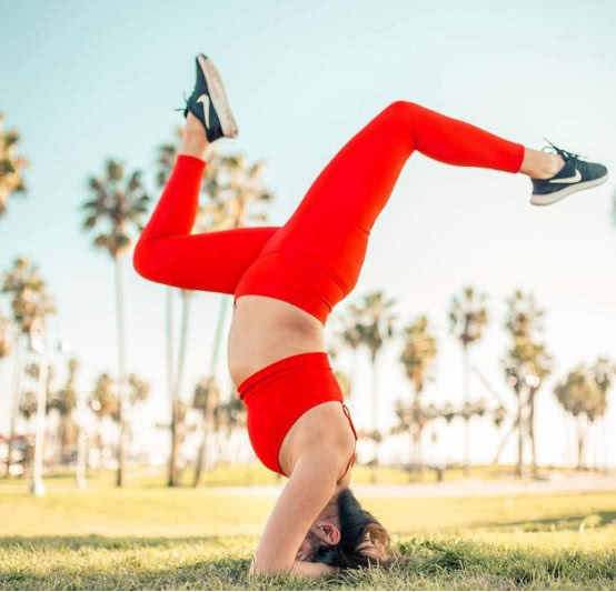 黎明乐基儿怀孕过吗,乐基儿高难度瑜伽照