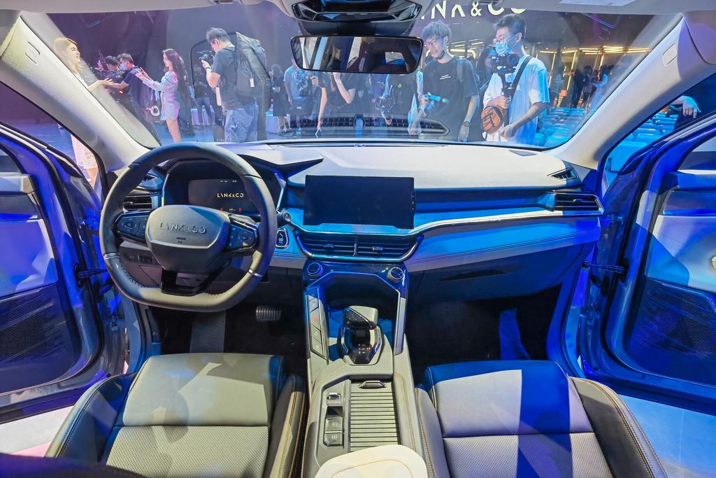 汽车玻璃膜怎么贴教程全过程,车膜怎么贴全车膜视频教程