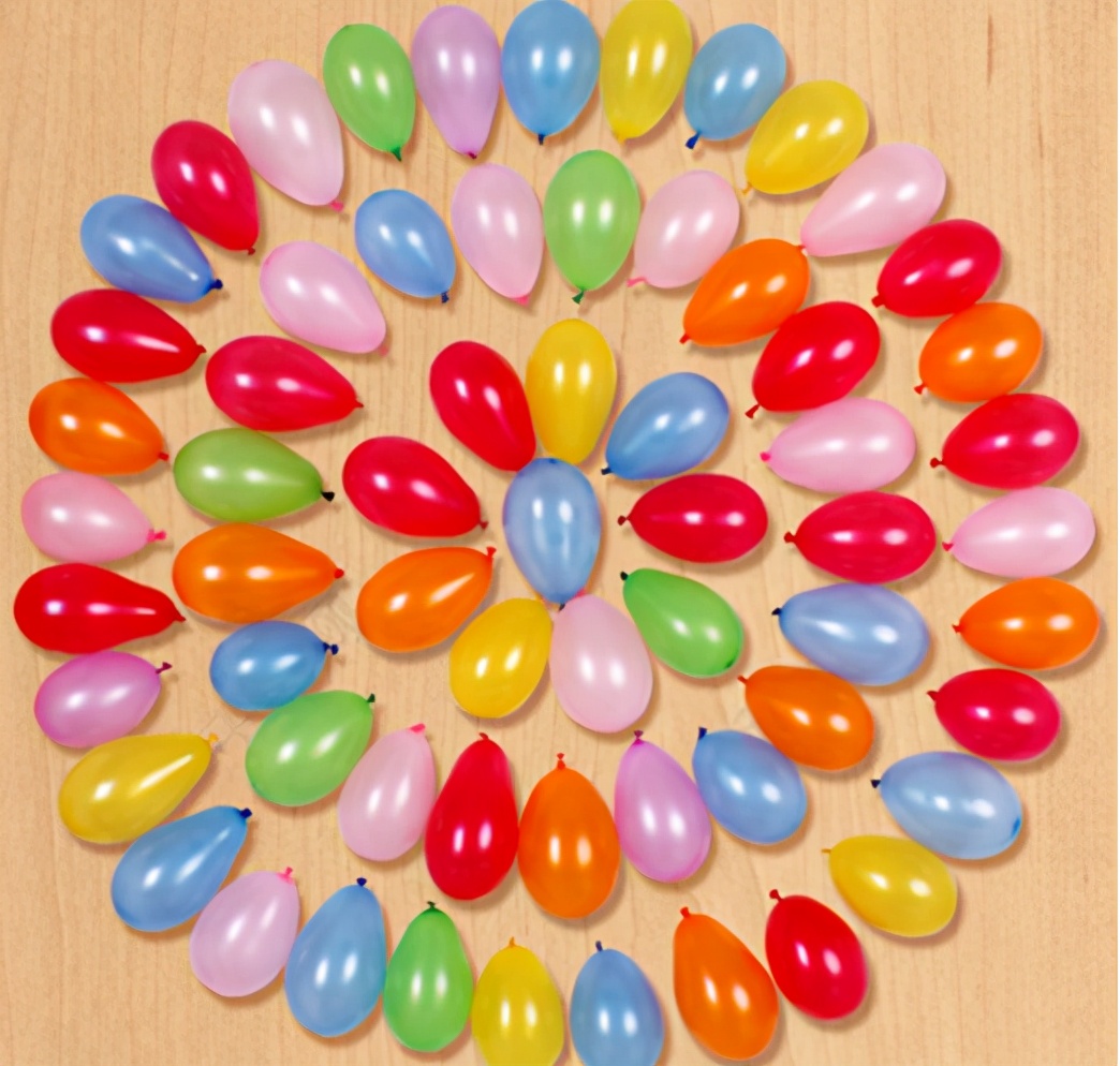 儿童玩飞镖视频,幼儿玩飞镖