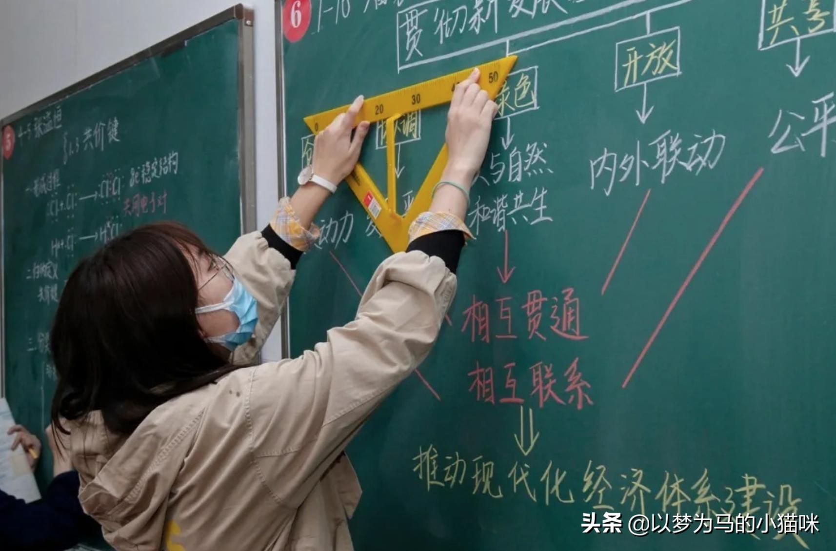 适合文科生的十大专业及学校,高中文科选哪个专业最好