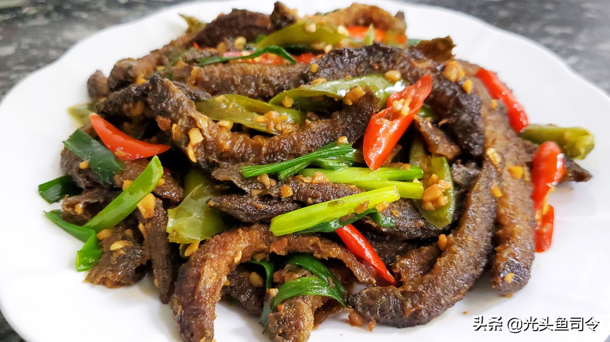 儿歌池塘里小泥鳅,池塘泥鳅儿歌