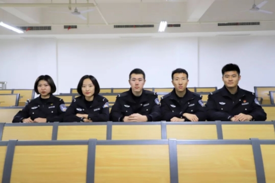 北京很“低调”的二本大学，本科生99.79%成为公务员，适合中等生