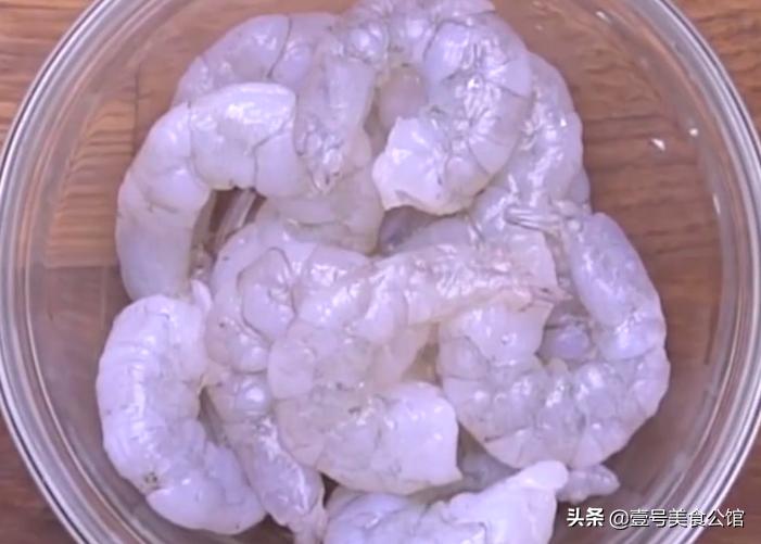 虾仁炒蛋最好吃的做法,家常虾仁炒蛋最正宗的做法