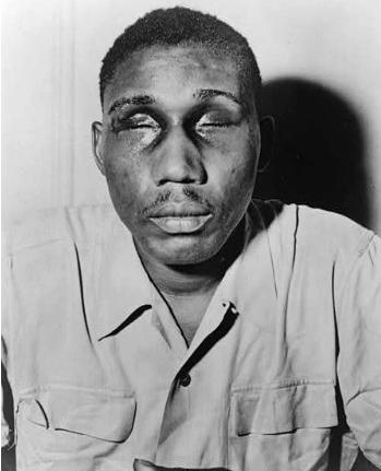 黑人退伍英雄被白人打瞎！凶手被判无罪，美国法律帮了志愿军大忙